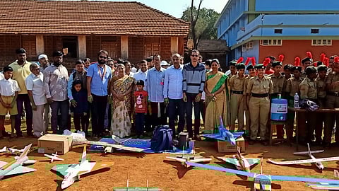 Devrukha School Student The Thrill Of The Sukhoi Mirage Raphael Planes