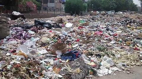वर्षानुवर्षे पडलेल्या कचऱ्यावर "बायोमायनिंग'द्वारे प्रक्रिया
