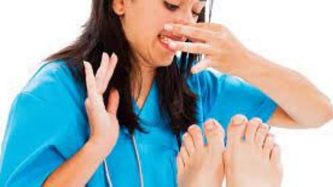 worried about bad breath these tips help you lifestyle marathi news