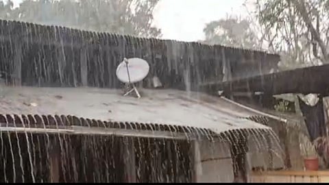 पुणे : भोरमध्ये वादळी वाऱ्यासह अवकाळी पाऊस