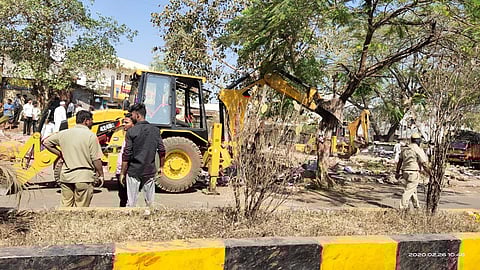 कऱ्हाड ः आता पावसकरांनी 'या'मध्ये लक्ष घालू नये