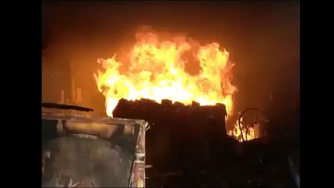 massive fire at gwalior home 6 people died in the fire at mp