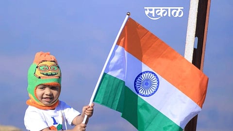 Video : अडीच वर्षाच्या चिमुरडीचा पराक्रम; चार तासांत पार केले कळसूबाई शिखर