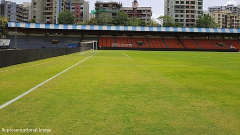 फुटबॉल खेळता खेळता पाणी पिऊन आला, चक्कर आली आणि निर्भय तिथेच कोसळला..