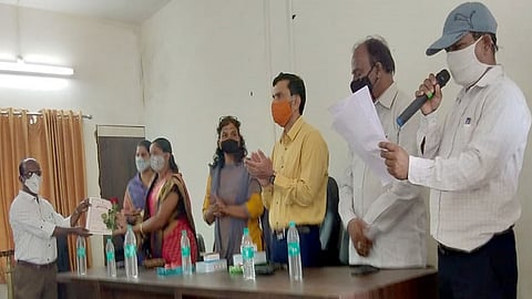 Even During The Corona Period, One Hundred Percent Of The Revenue Staff Was On Duty Kolhapur Marathi News