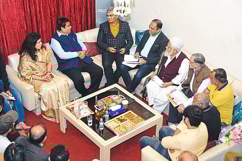 gadakari in muslim house.jpg