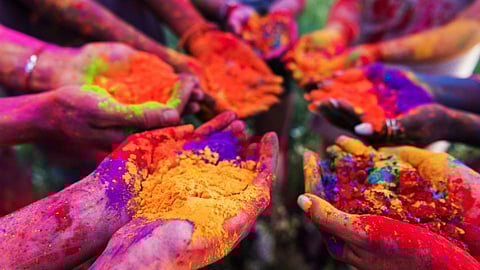 holi.jpg