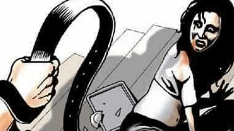 husband beaten hockey stick to wife in kolhapur