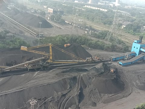 Four months unemployment due to non-completion of tender