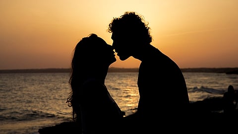 यापुढे क्रेडिट कार्डनं इंटरनेटवरील 'त्या' क्लिप्स खरेदी करता येणार नाही?