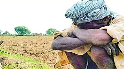 Jalgaon News : पुनःपुन्हा आपत्तीने शेतकरी दुष्टचक्रात; 10 महिन्यांतील चित्र