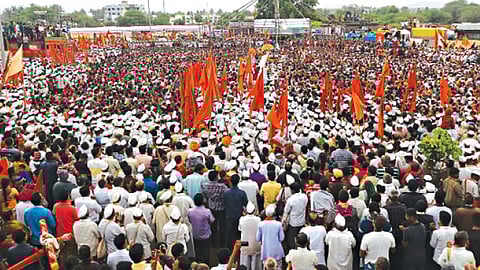 wari 2019 : लोणंदनगरीत माउलींचा गजर...!