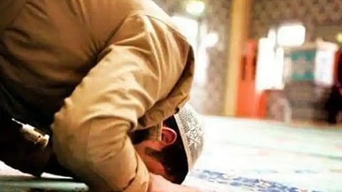 नमाजासाठी जमलेल्या 600 हून नागरिकांवर गुन्हा