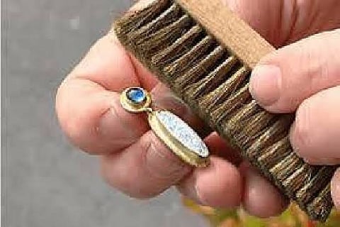 gold polish