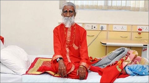 prahlad jani chunari valaey baba who claim to live without food water in 75 years passes away at gujrat