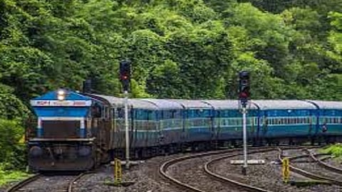 Konkan Railway Contribution to PM Fund kokan marathi news