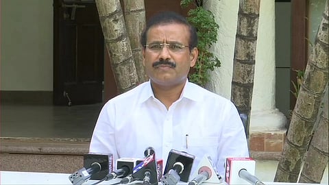 "कुणीही पॅनिक होऊ नका"; लॉकडाऊनबाबत स्वतः आरोग्यमंत्री राजेश टोपेंनी दिली माहिती