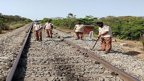 Konkan Railway ready for monsoon in ratnagiri