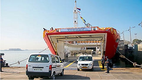 मुंबईच्या ...'या' भागात सुरू झालीये रो-रो सेवा