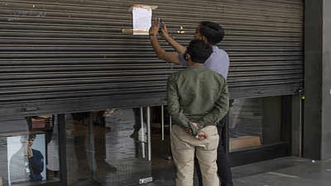 मलकापूरमध्ये पाच दुकाने सील; पालिकेची कारवाई