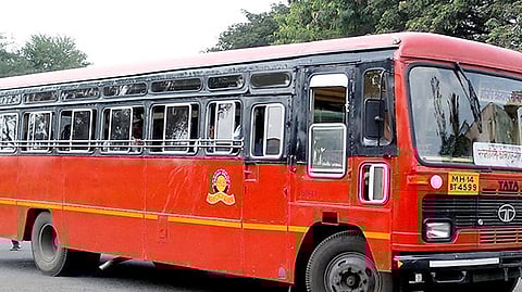 एसटी कर्मचारी विलीनीकरणावर ठाम