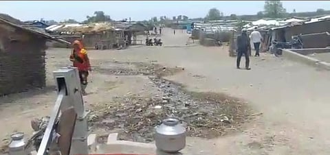 akola news darkness of Navi Talai village will be removed, MLA Amol Mitkari will adopt Navi Talai village