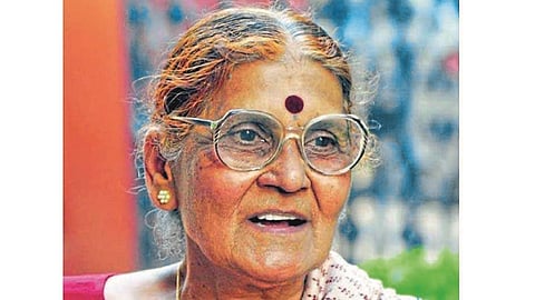 Discussion of Tara Bhawalkar's name for Nashik Sahitya Sammelan