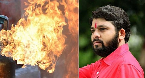 Akola News: Soybean fire in Ravikant Tupkars field due to political enmity