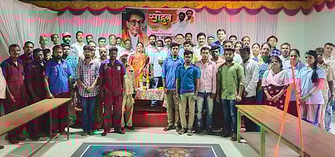 tribute balasaheb thackeray vengurla konkan sindhudurg
