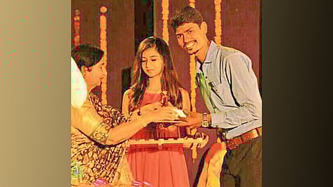 गोंडी टू बंगाली व्हाया मराठी