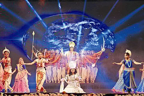 Joyful with the 'Vijayadhvaja' play