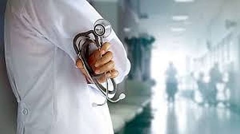 Akola News: A case of molestation against a reputed doctor