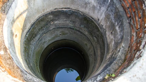 शासकीय योजनांच्या विहिरींमुळे वाढतोय कर्जबाजारीपणा;अनुदान मिळत नसल्याने लाभार्थी त्रस्त