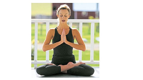 निराशेच्या वातावरणात आधार योगाचा