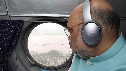 अमित शहा, येडियुराप्पांकडून पुरग्रस्तभागाची हवाई पाहणी