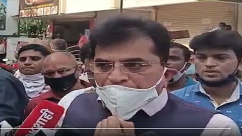 अर्णब यांना भेटण्यासाठी गेलेल्या किरीट सोमय्यांना पोलिसांनी रोखले