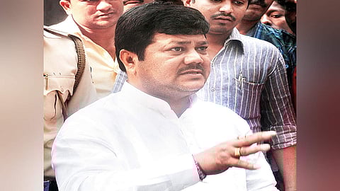 हिवाळी अधिवेशनाबाबत सरकार पळ काढते आहे; प्रवीण दरेकर यांची टीका