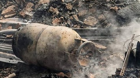 लालबाग सिलिंडर स्फोट दुर्घटना | आणखी एकाचा मृत्यू, तिघांची प्रकृती गंभीर