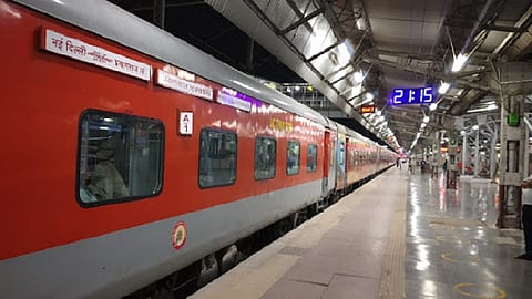 मध्य रेल्वेमार्गावर लांब पल्ल्याच्या आणखी चार विशेष गाड्या; 13 ऑक्टोबरपासून आरक्षण सुरू