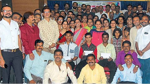 अंध मुलांसाठी उजळला प्रकाशाचा रंग..!