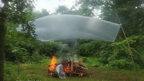funeral on open land