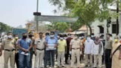 अन् खाकीतली माणुसकी पाझरली