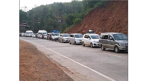 Within Three Day Nearabout 500 Serviceman Entered In Sawantwadi Sindhudurg