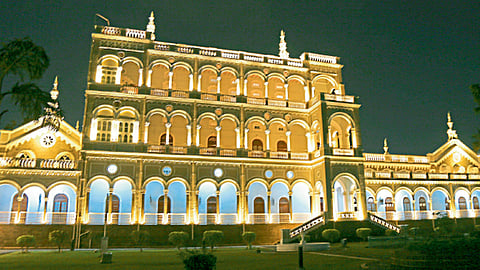 कल्याणीनगर : आगाखान पॅलेसला करण्यात आलेली लक्षवेधक विद्युत रोषणाई.