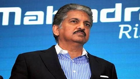 लॉकडाऊन वाढवल्यामुळे अर्थव्यवस्थेबरोबरच वैद्यकीय संकटही निर्माण होईल : आनंद महिंद्रा