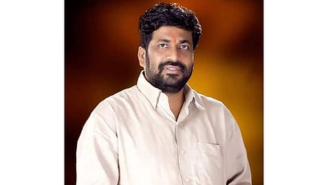 MLA bacchu Kadu meets Shiv Sena Chief Uddhav Thackeray