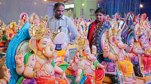 गणेशमूर्ती स्टॉल