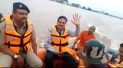 BJP leader Girish Mahajan smiling in a selfie video between kolhapur flood visit