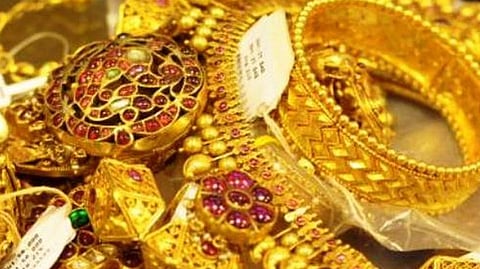 Gold smuggling syndicate spread across country busted by DRI crime mumbai police