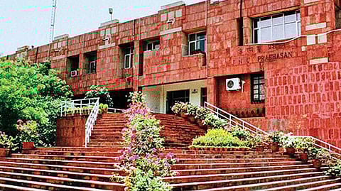 bcc documentary on pm modi special screening in jnu campus administration shuts electricity internet